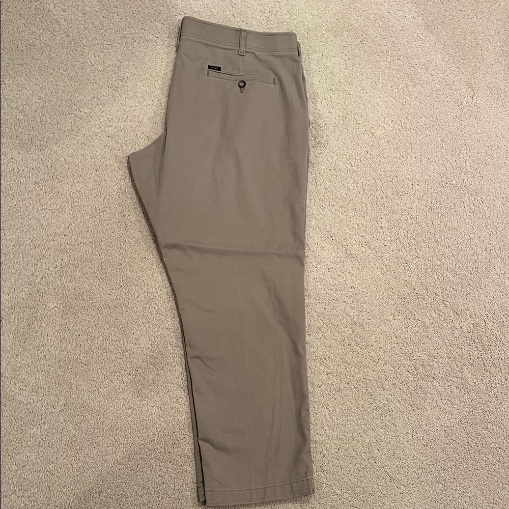 Men’s Lee Extreme Motion, relaxed taper pants 40x30